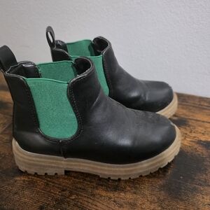 9.5c Black and Green Kids Boots